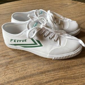 Feiyue FE Lo 1920 in White with Green